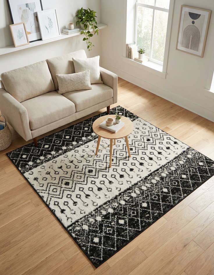 Detail image of 5' 3 x 5' 3 Moroccan Trellis Square Rug