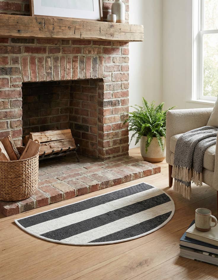 Detail image of 2' 2 x 3' 7 Hand Woven Chindi Rag Hearth Rug