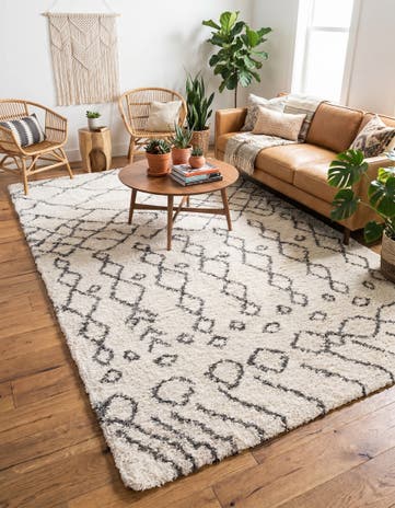 9' 10 x 14' Moroccan Shag Rug