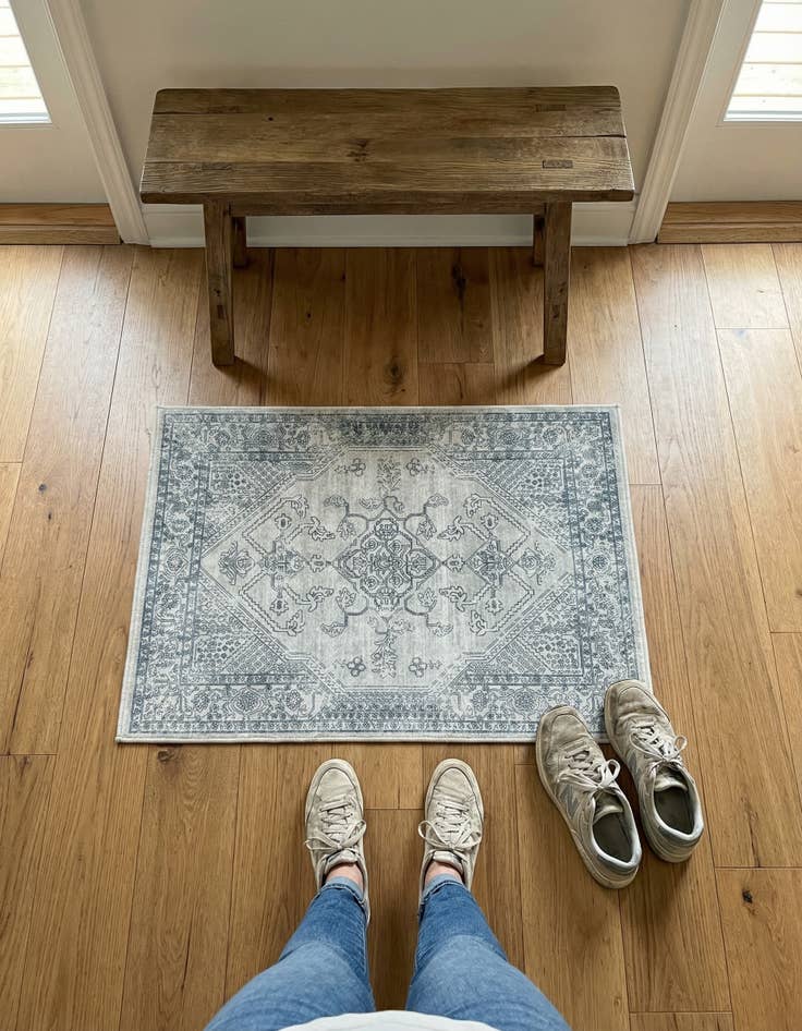 Detail image of 2' x 3' Newport Rug