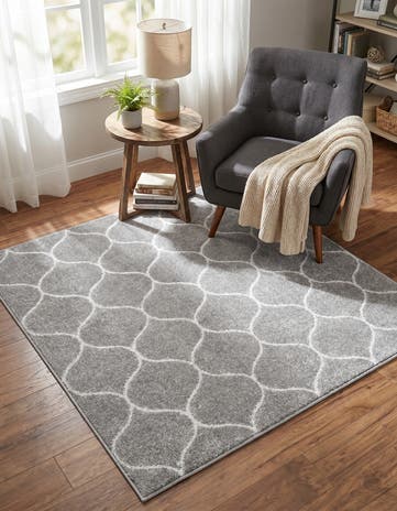 4' x 4' Lattice Frieze Square Rug