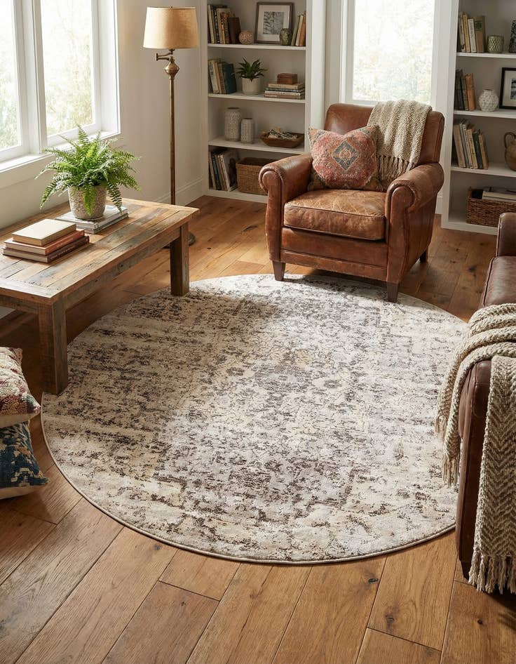 Detail image of 7' x 7' Amulet Round Rug