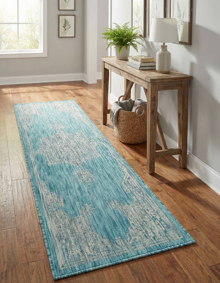 Detail image of 2' x 6' Washable Traditional Indoor / Outdoor Runner Rug