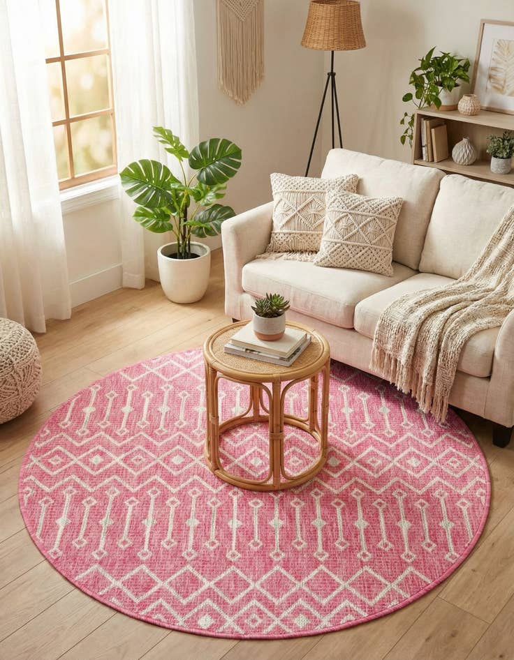 Detail image of 4' x 4'  Washable Trellis Indoor / Outdoor Round Rug