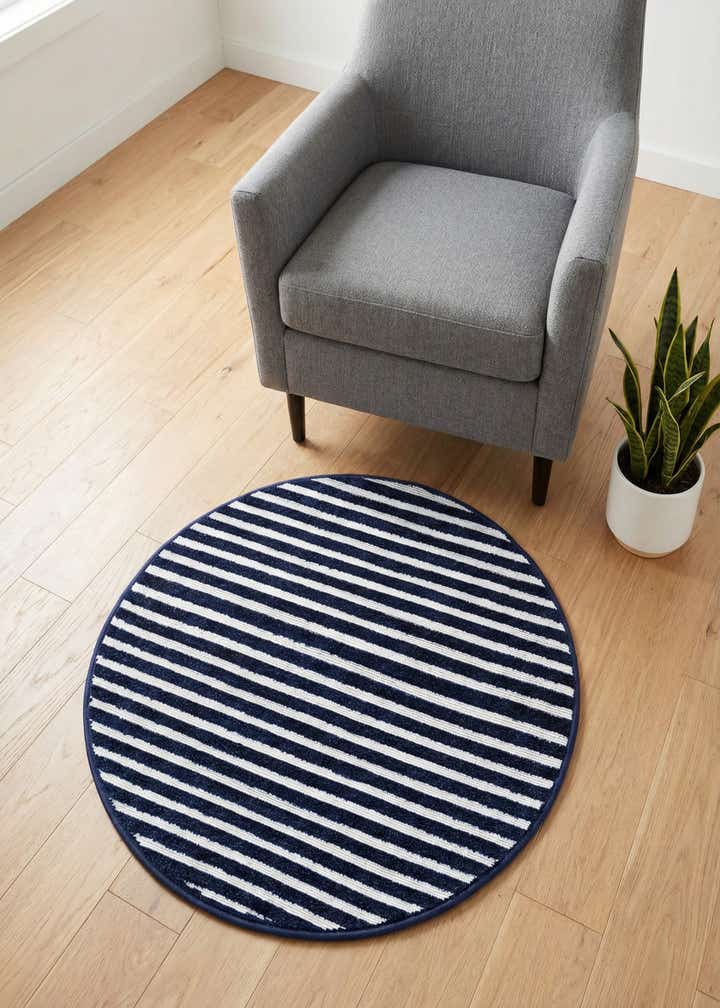 3' x 3' Easy-Clean Sabrina Soto Indoor / Outdoor Round Rug