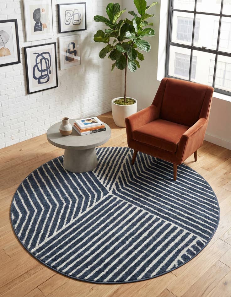 Detail image of 5' x 5' Oslo Round Rug