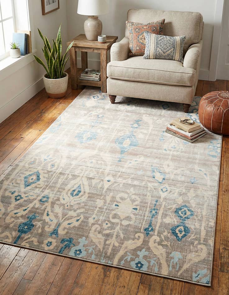 Detail image of 5' x 8' Victoria Rug