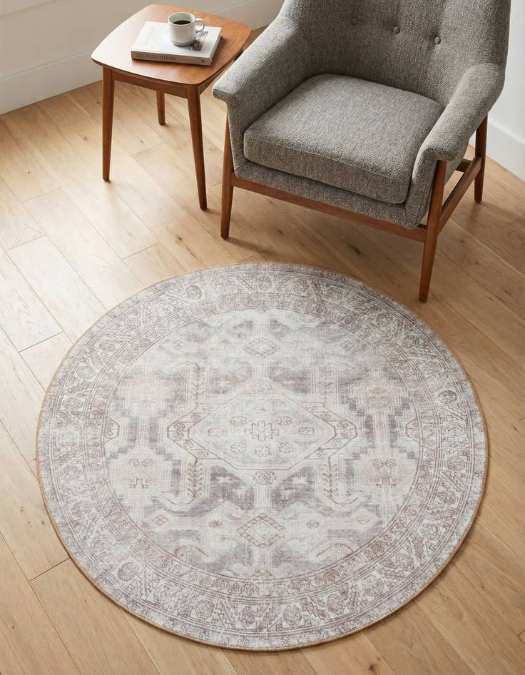 Detail image of 3' 6 x 3' 6 Timeless Round Rug