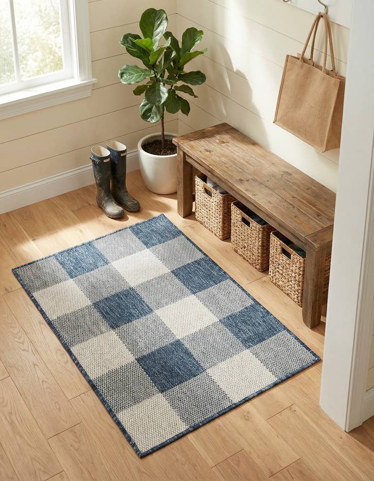 Detail image of 2' x 3' Washable Checkered Indoor / Outdoor Rug