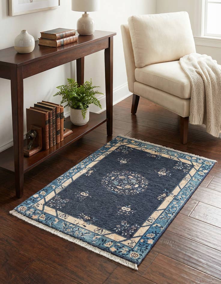 Detail image of 2' x 3' 1 Boutique Rug