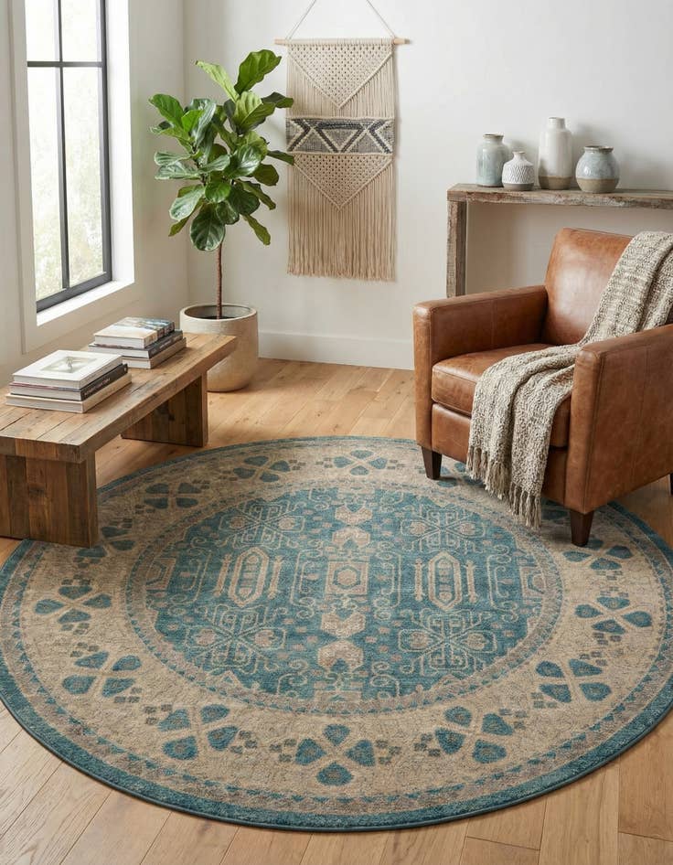 Detail image of 6' x 6' Viola Round Rug