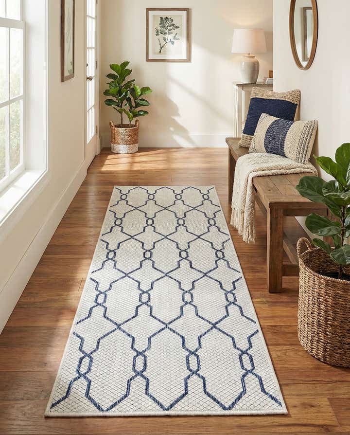 2' x 6' Easy-Clean Trellis Indoor / Outdoor Runner Rug