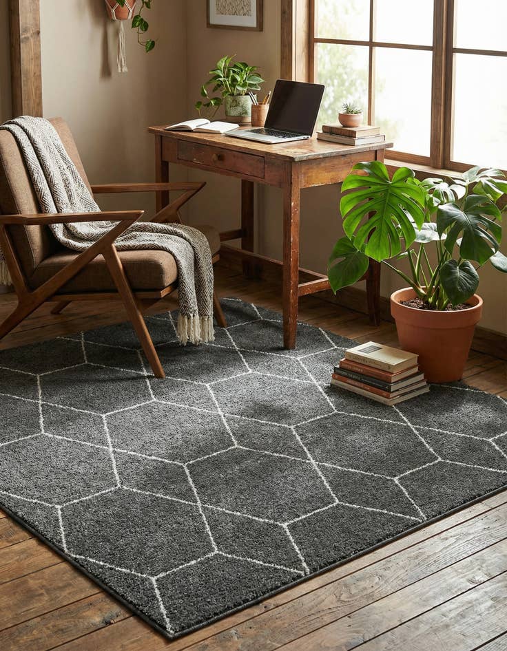 Detail image of 6' x 6' Lattice Frieze Square Rug