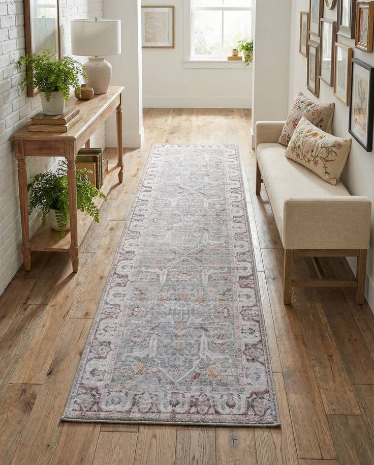 Detail image of 2' 7 x 10' Yara Runner Rug