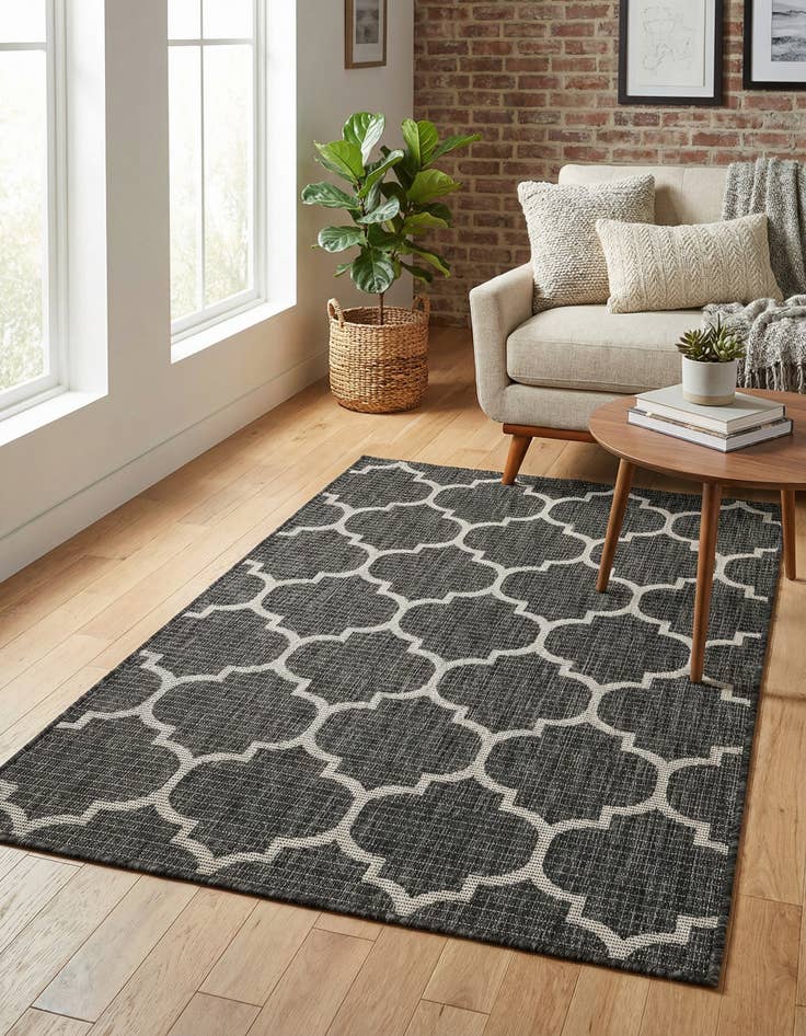 Detail image of 3' x 5' 3 Washable Lattice Indoor / Outdoor Rug
