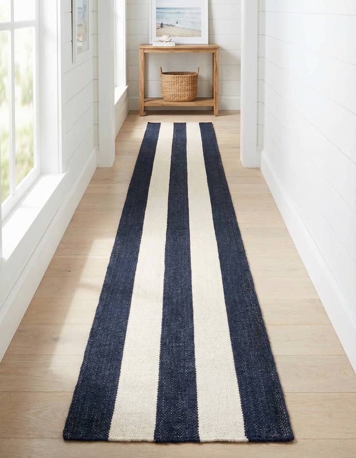 Detail image of 2' 7 x 10' Hand Woven Jill Zarin Hamptons Runner Rug