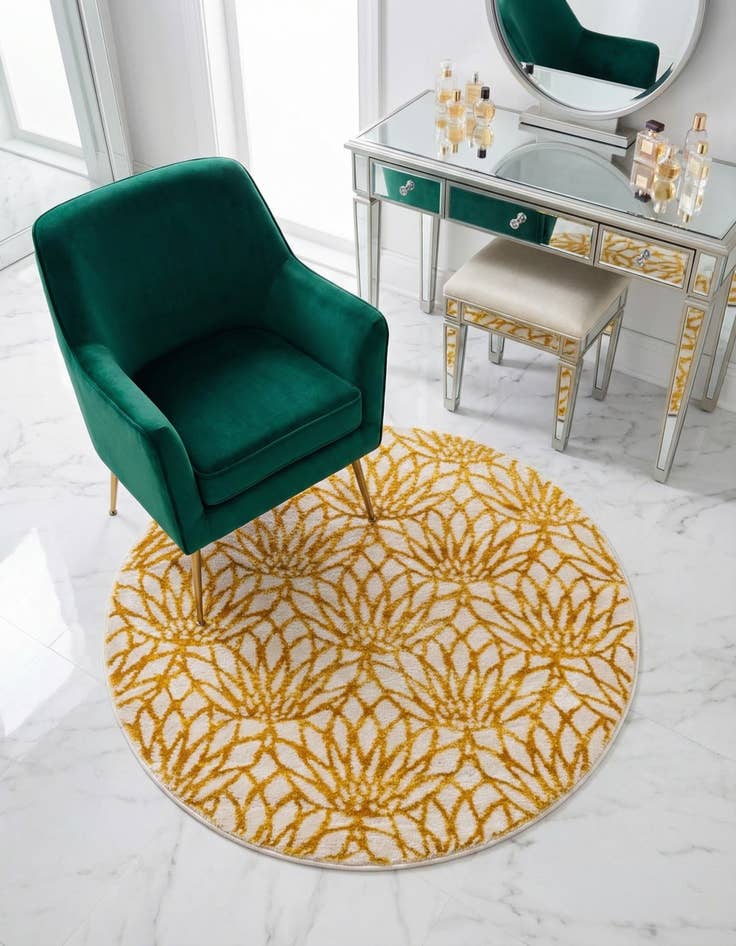 Detail image of 3' x 3'  Marilyn Monroe&trade; Glam Dahlia Round Rug