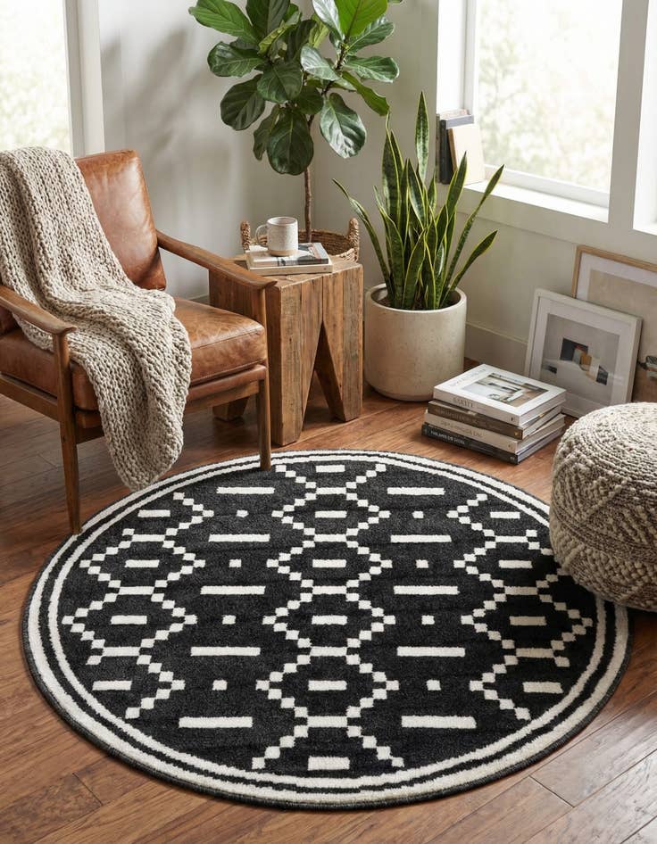 Detail image of  4' x 4' Oslo Round Rug