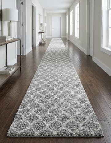 3' 3 x 16' 5 Lattice Shag Runner Rug