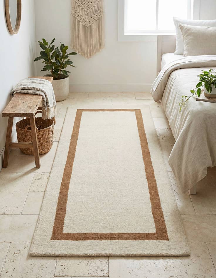 Detail image of 2' x 4' 1 Jill Zarin Border Wool Runner Rug