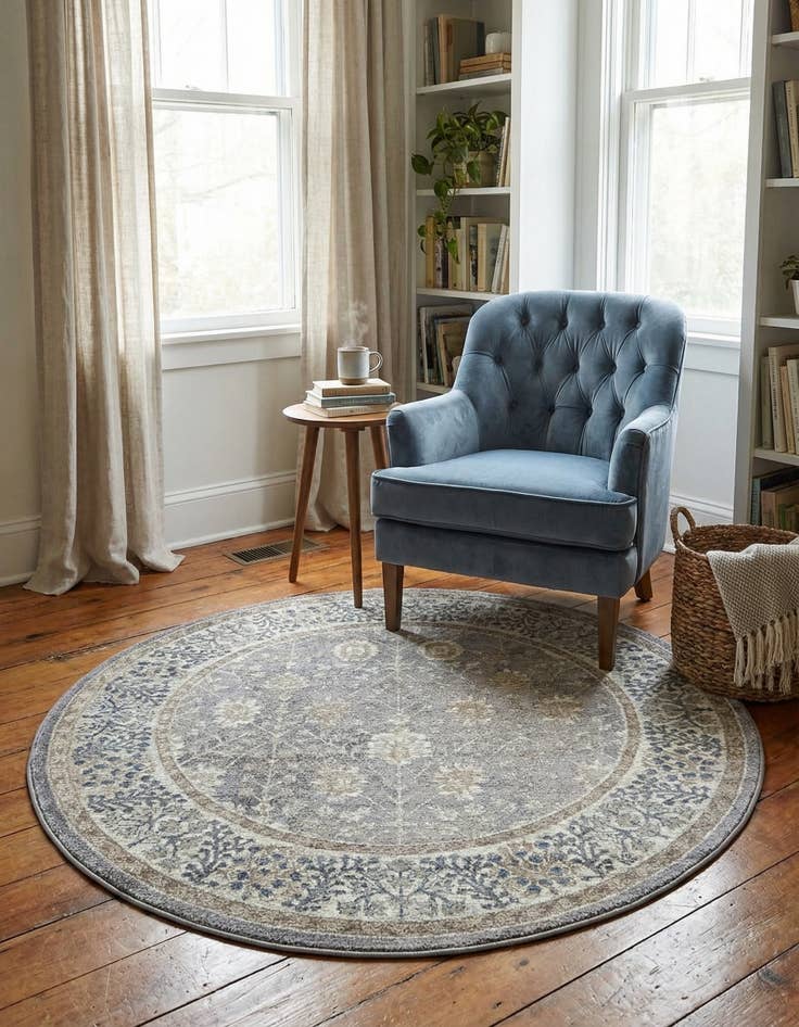 Detail image of 5' x 5' Viola Round Rug