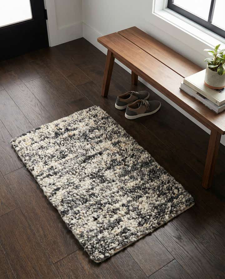 2' x 3' 1 Hand Woven Haka Deluxe Shag Rug