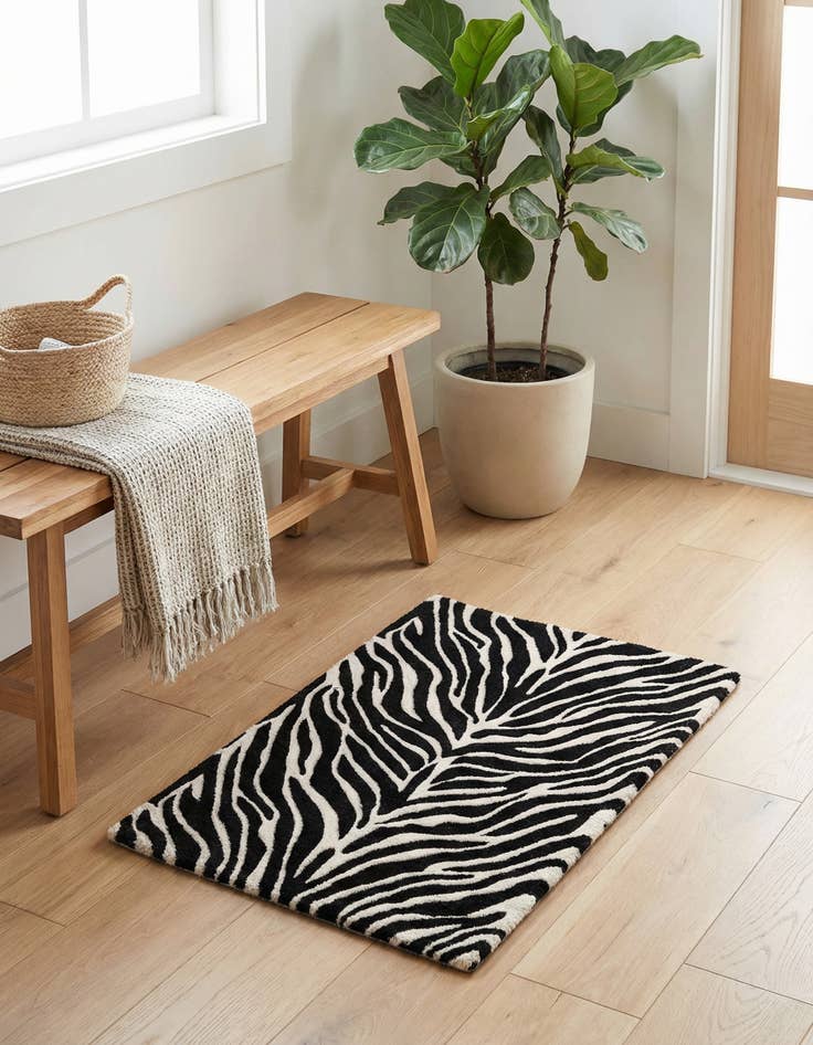 Detail image of 2' x 3' 1 Hand Tufted Safari Wool Rug