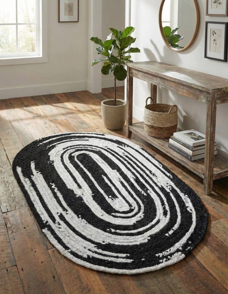 Detail image of 3' 3 x 5' 1 Handmade Braided Chindi Oval Rug