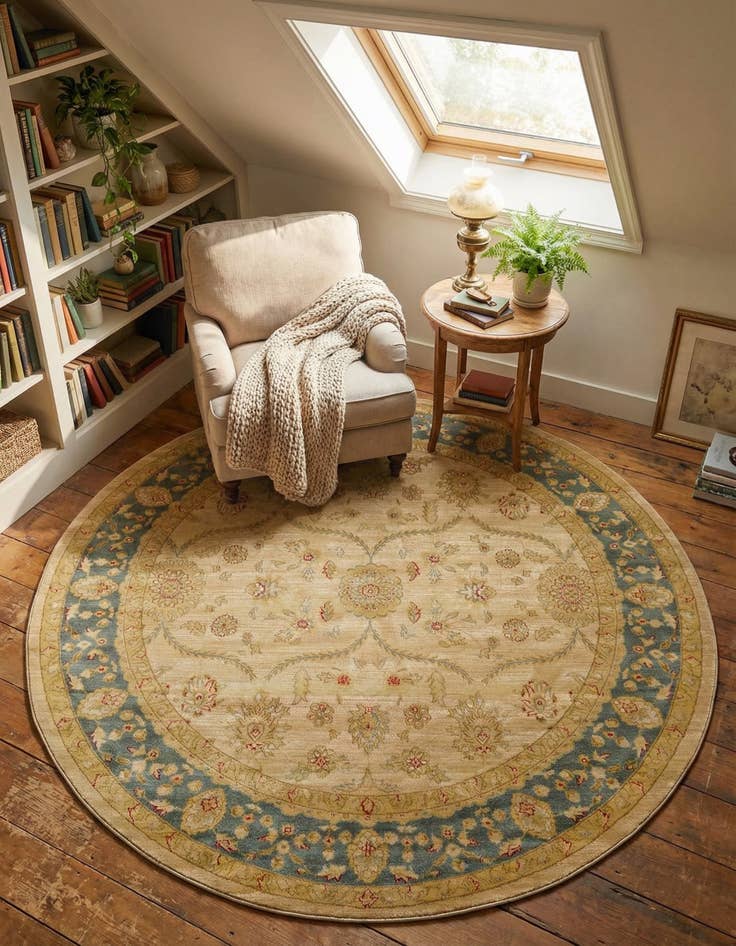Detail image of 8' x 8' Kensington Round Rug