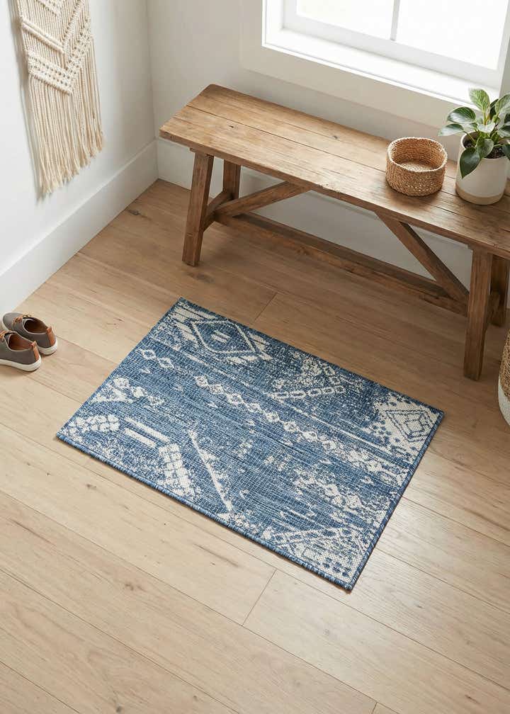 2' x 3' Easy-Clean Bohemian Indoor / Outdoor Rug