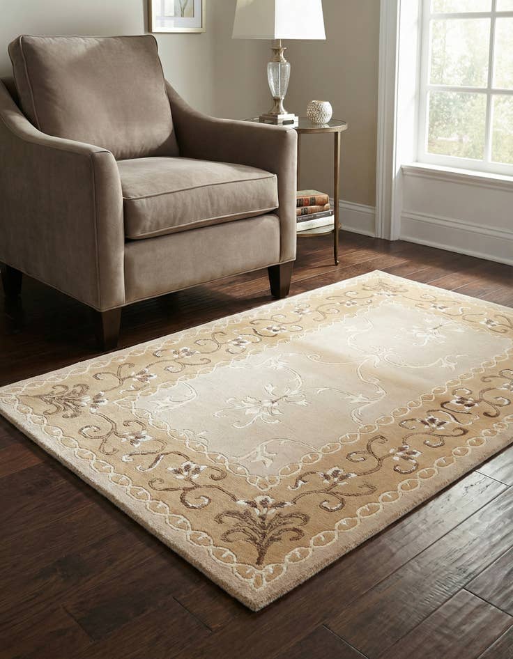 Detail image of 3' 1 x 4' 11 Hand Knotted Darya Rug