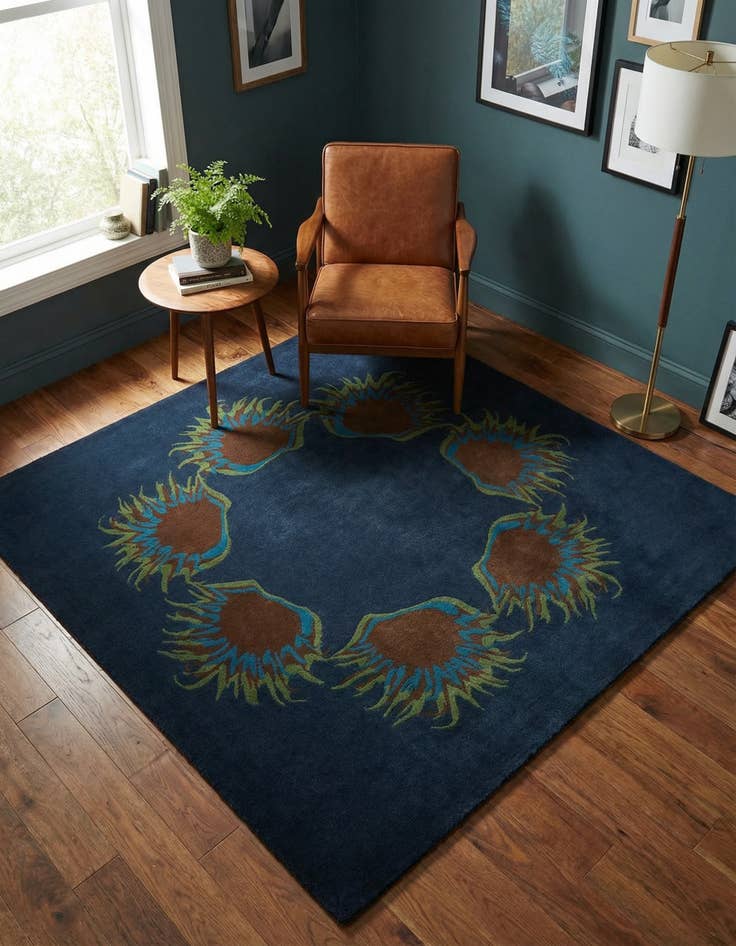 Detail image of 7' 5 x 7' 6 Luna Square Rug