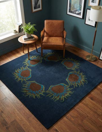 7' 5 x 7' 6 Luna Square Rug