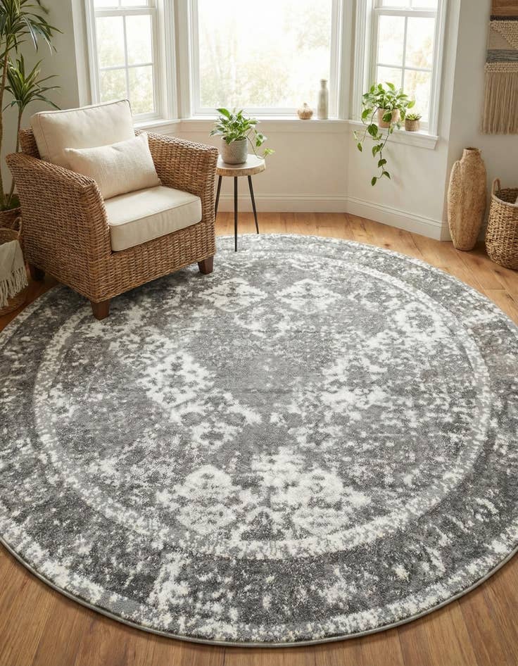 Detail image of 8' x 8' Venice Round Rug