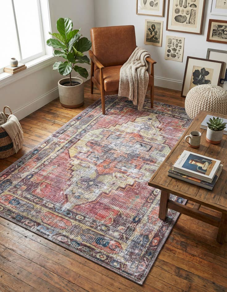 Detail image of 4' x 6' Washable Maahru Rug