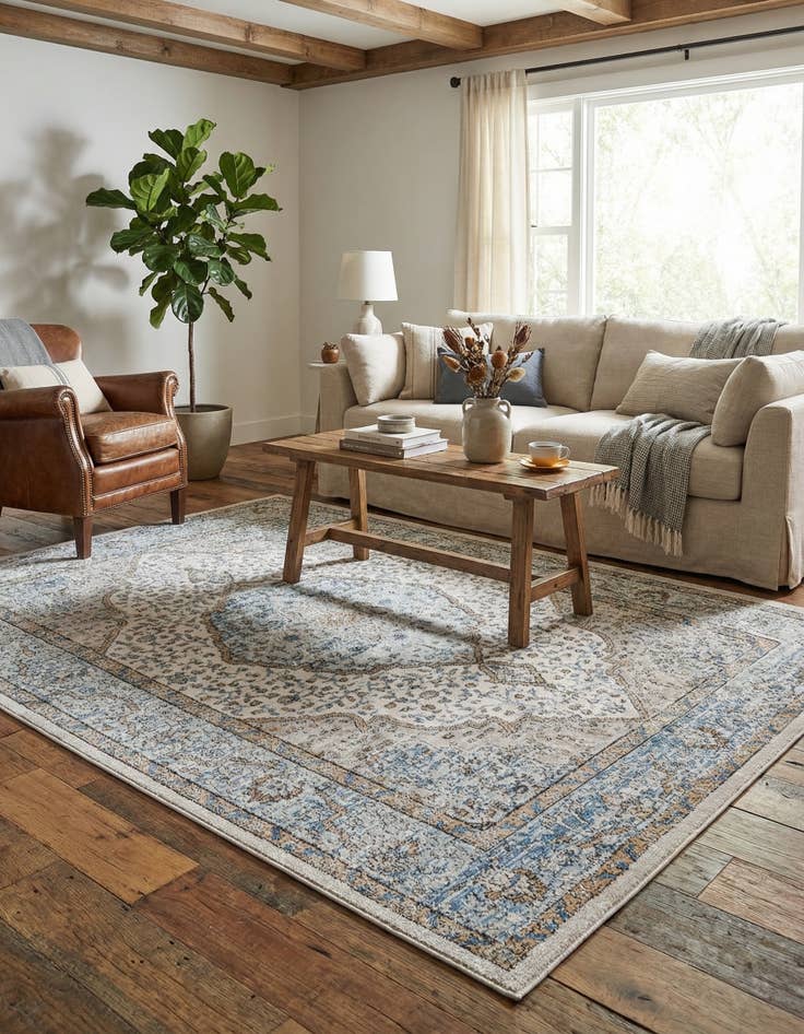 Detail image of 6' x 9' Nyla Rug