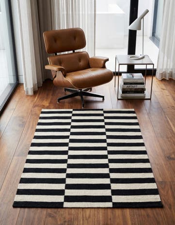 3' 4 x 4' 10 Hand Woven Kilim Modern Wool Rug