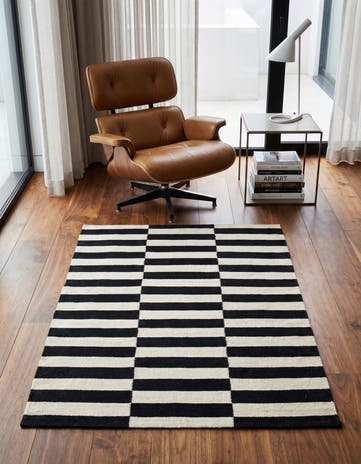3' 4 x 4' 10 Hand Woven Kilim Modern Wool Rug
