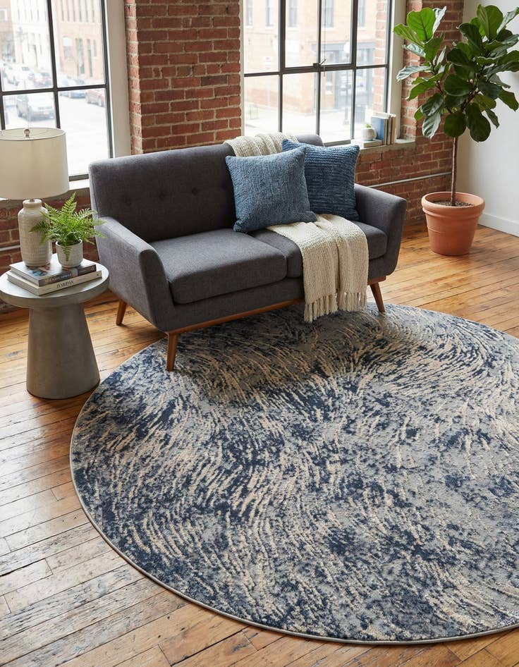 Detail image of 7' x 7' Oasis Round Rug