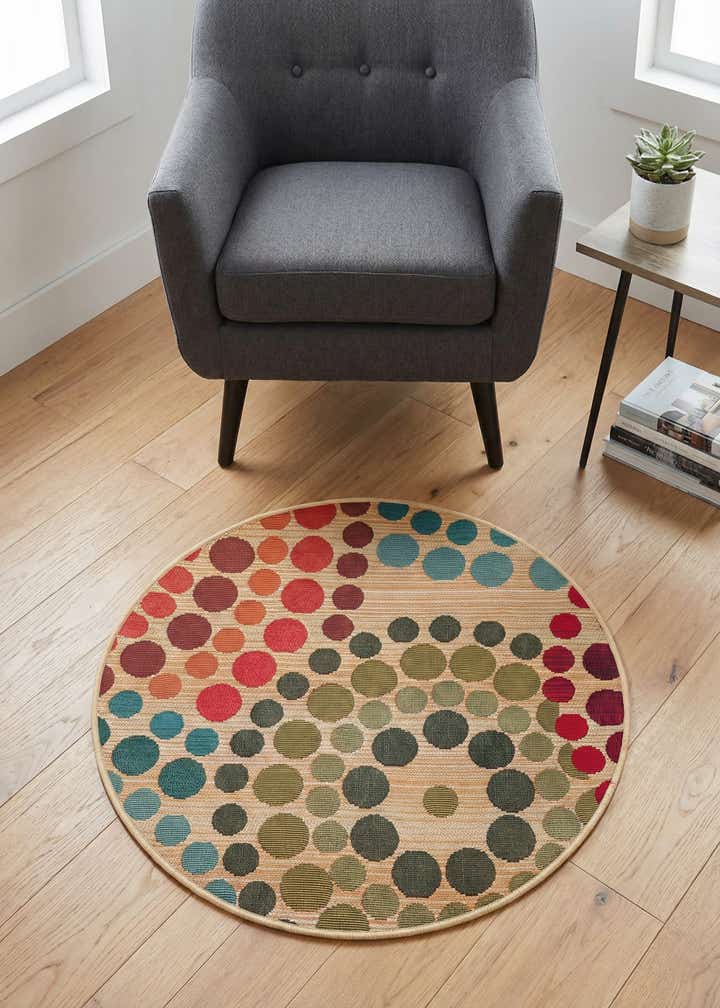 2' 7 x 2' 7 Easy-Clean Modern Indoor / Outdoor Round Rug