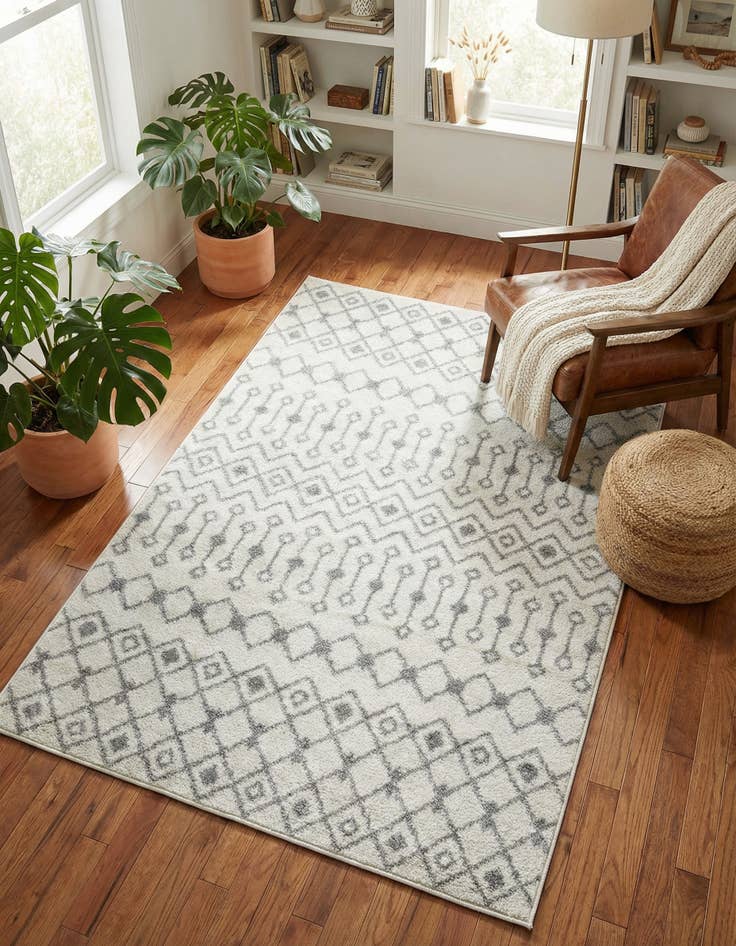 Detail image of 4' x 6' Moroccan Trellis Rug