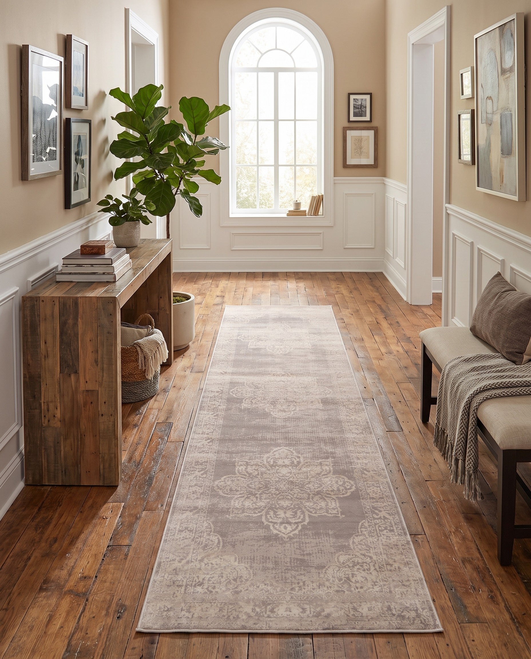 2' 7 x 10' Victoria Runner Rug