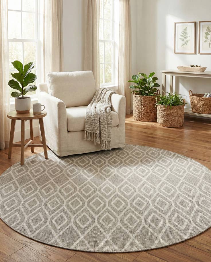 Detail image of 7' x 7' Easy-Clean Jill Zarin Turks and Caicos Indoor / Outdoor Round Rug