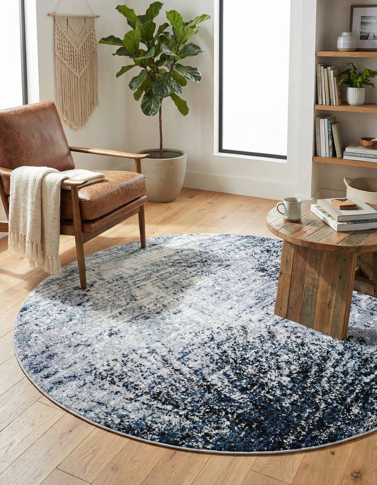 Detail image of 5' 3 x 5' 3 Tucson Round Rug