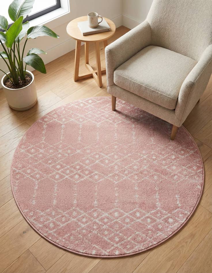 Detail image of 4' 1 x 4' 1 Paxon Trellis Round Rug
