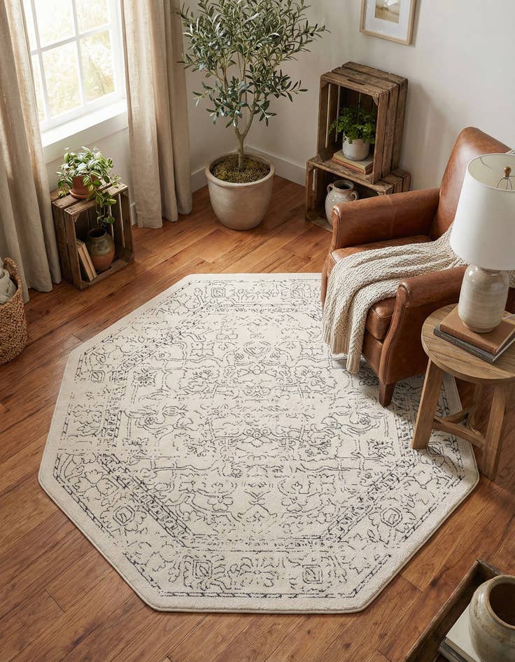 Detail image of 5' x 5' Isabella Octagon Rug