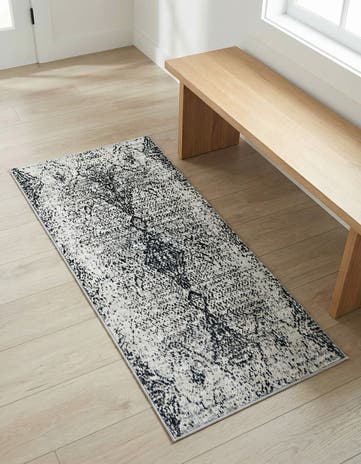 2' x 4' Kamala Washable Runner Rug