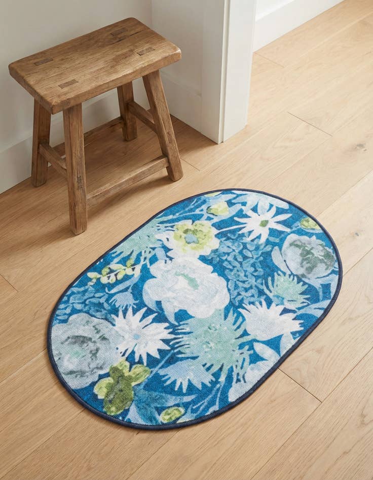 Detail image of 2' x 3' 1 Easy-Clean Jill Zarin Caribbean Indoor / Outdoor Oval Rug