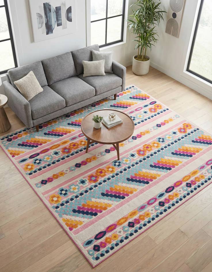 Detail image of 7' 10 x 7' 10  Washable Aruba Indoor / Outdoor Square Rug