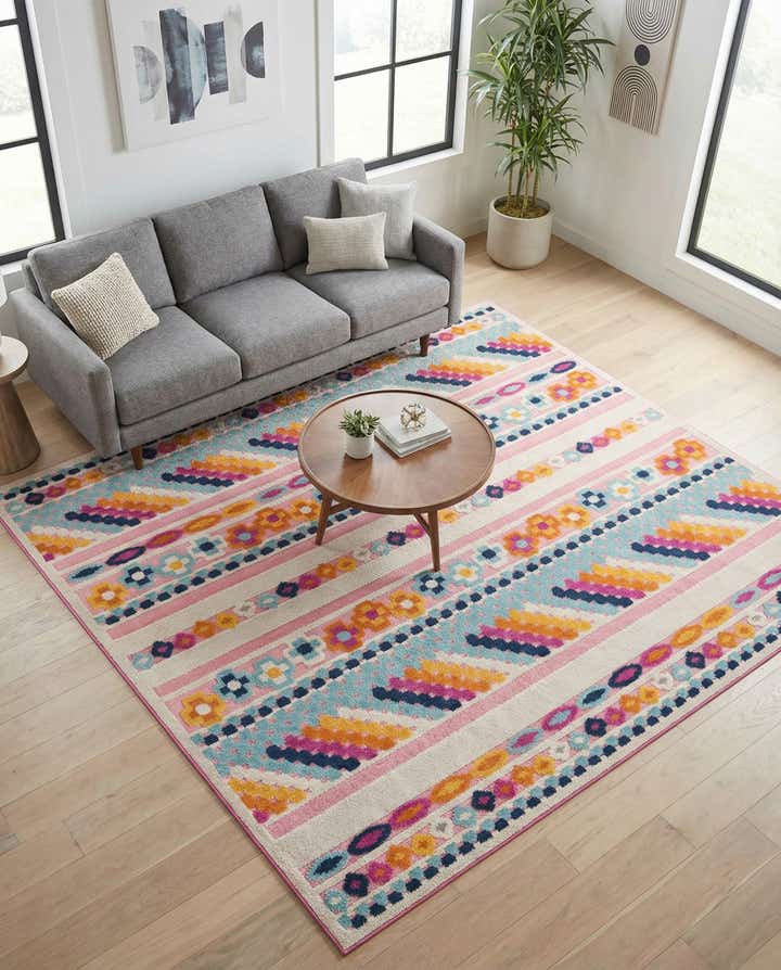 7' 10 x 7' 10 Easy-Clean Aruba Indoor / Outdoor Square Rug